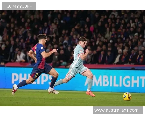 梅西连场破门，巴萨客场2-1逆转皇家马德里，剑指联赛榜首